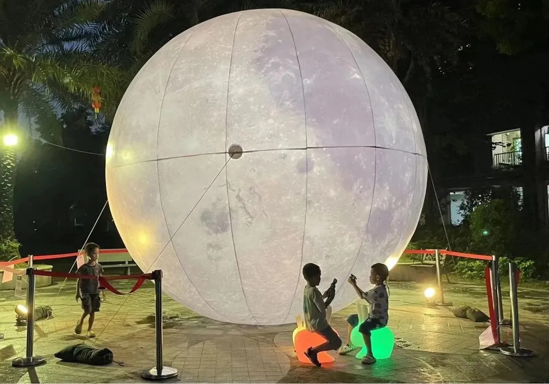 情深意浓迎中秋，和谐邻里共团圆